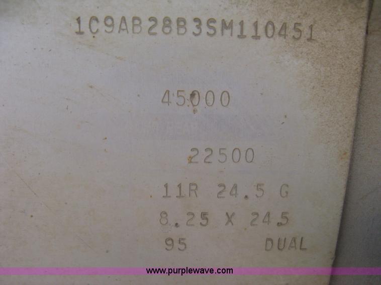 image for item I5549 1995 Clement barrel dump trailer