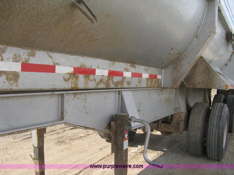 image for item I5549 1995 Clement barrel dump trailer
