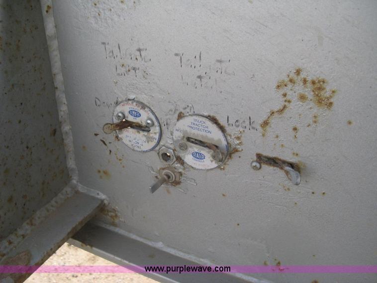 image for item I5549 1995 Clement barrel dump trailer