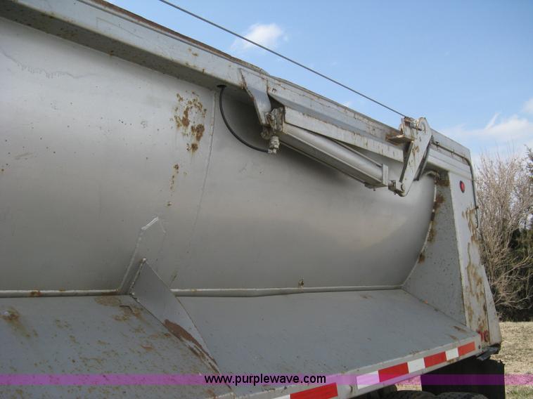 image for item I5549 1995 Clement barrel dump trailer