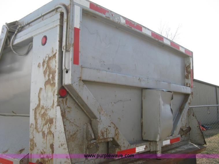 image for item I5549 1995 Clement barrel dump trailer