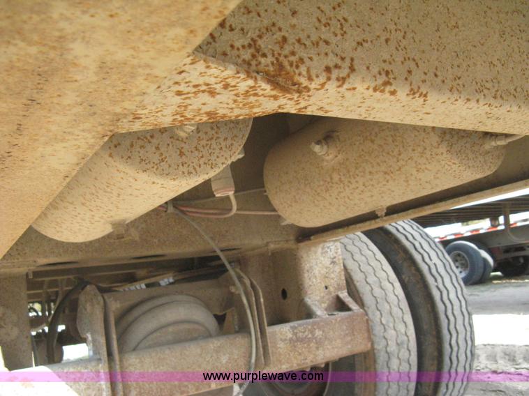 image for item I5549 1995 Clement barrel dump trailer