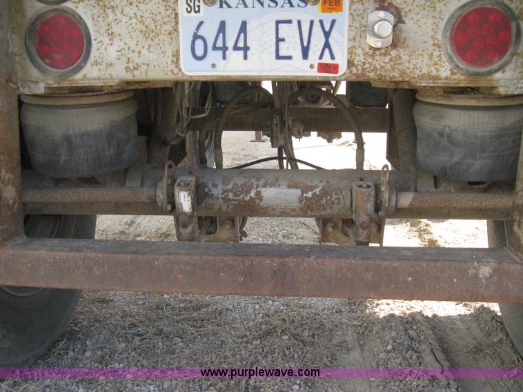 image for item I5549 1995 Clement barrel dump trailer