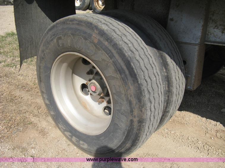 image for item I5549 1995 Clement barrel dump trailer