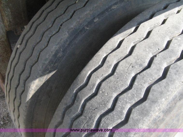 image for item I5549 1995 Clement barrel dump trailer