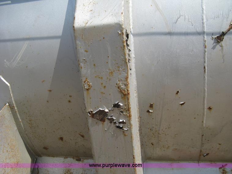 image for item I5549 1995 Clement barrel dump trailer