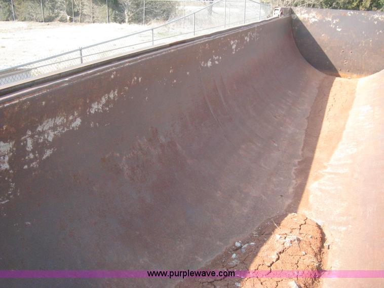 image for item I5549 1995 Clement barrel dump trailer