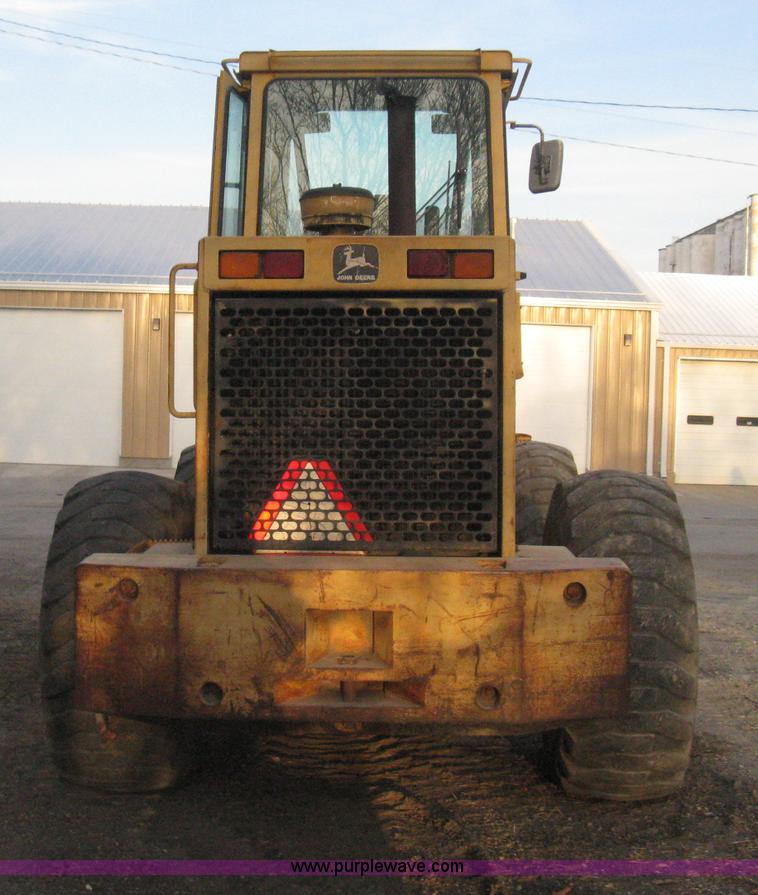 image for item I5550 1993 John Deere 644E loader