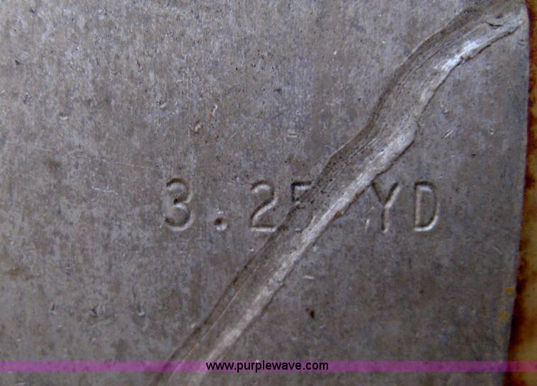 image for item I5550 1993 John Deere 644E loader