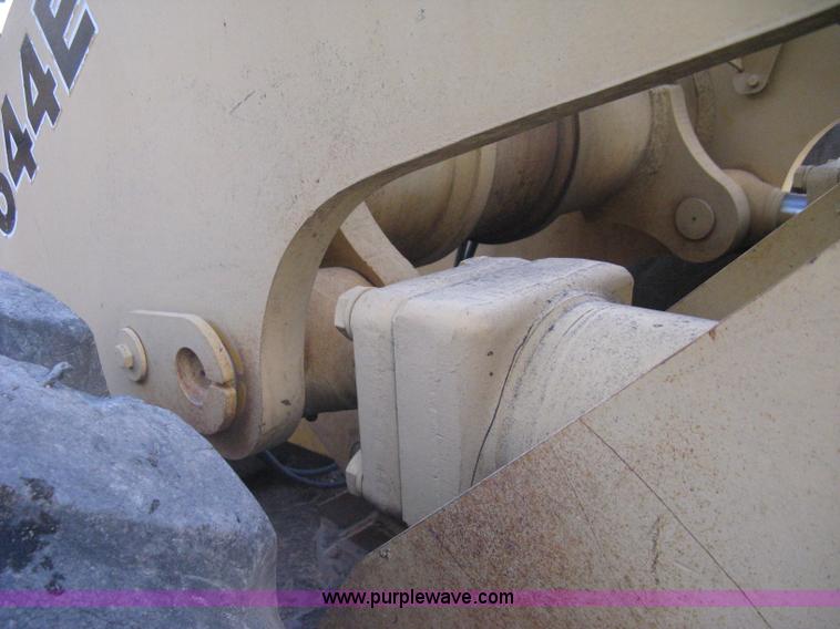 image for item I5550 1993 John Deere 644E loader