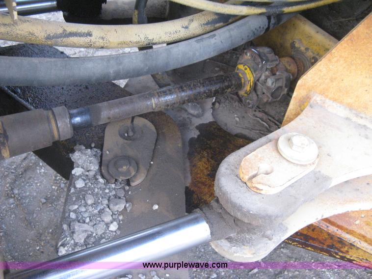 image for item I5550 1993 John Deere 644E loader