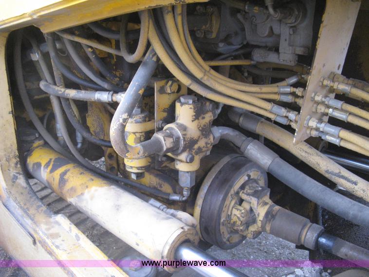 image for item I5550 1993 John Deere 644E loader