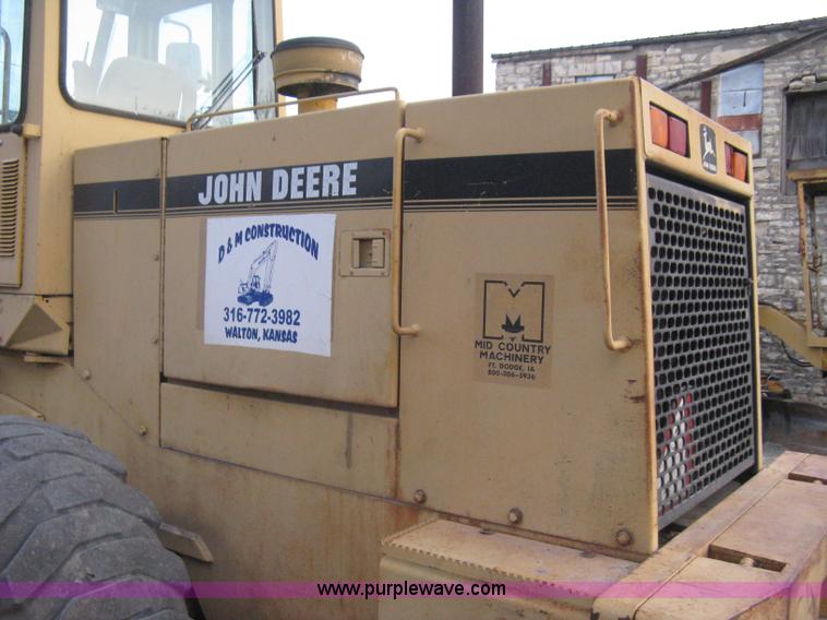 image for item I5550 1993 John Deere 644E loader