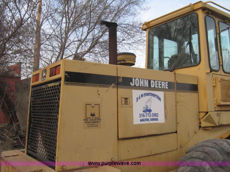 image for item I5550 1993 John Deere 644E loader