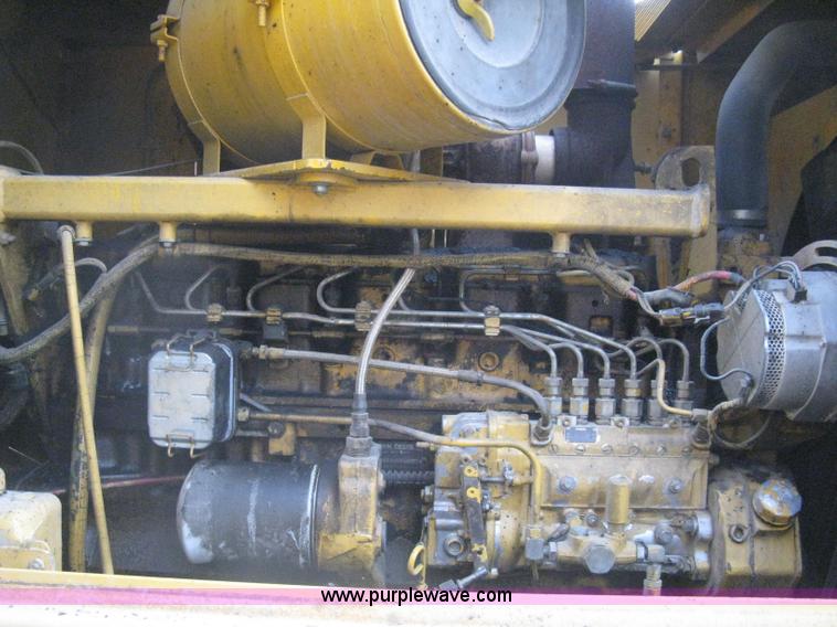 image for item I5550 1993 John Deere 644E loader