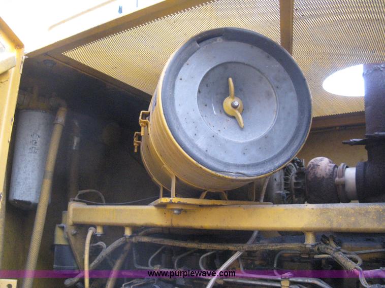 image for item I5550 1993 John Deere 644E loader