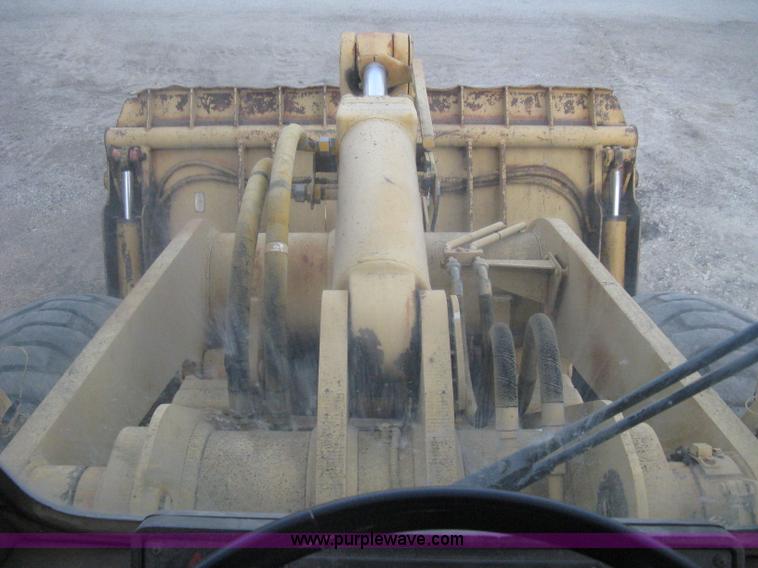 image for item I5550 1993 John Deere 644E loader