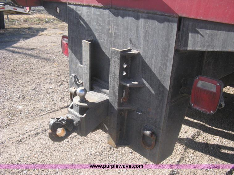 image for item I5551 1997 Volvo WGM25 flatbed truck