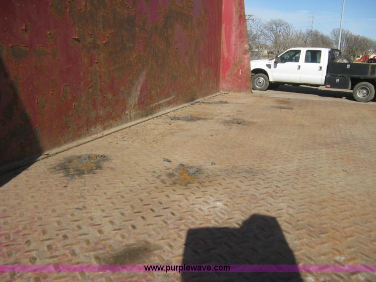 image for item I5551 1997 Volvo WGM25 flatbed truck