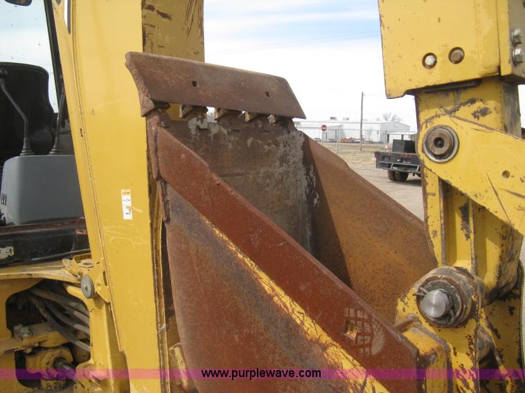 image for item I5552 2002 Caterpillar 416D backhoe