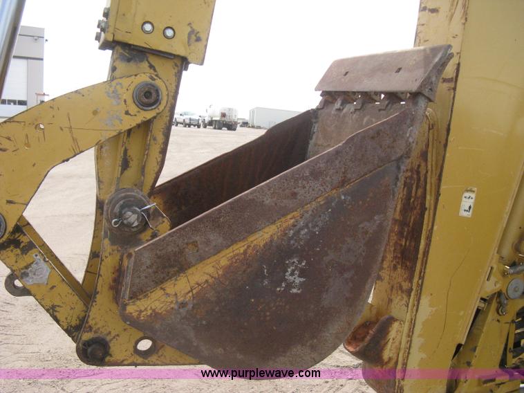 image for item I5552 2002 Caterpillar 416D backhoe