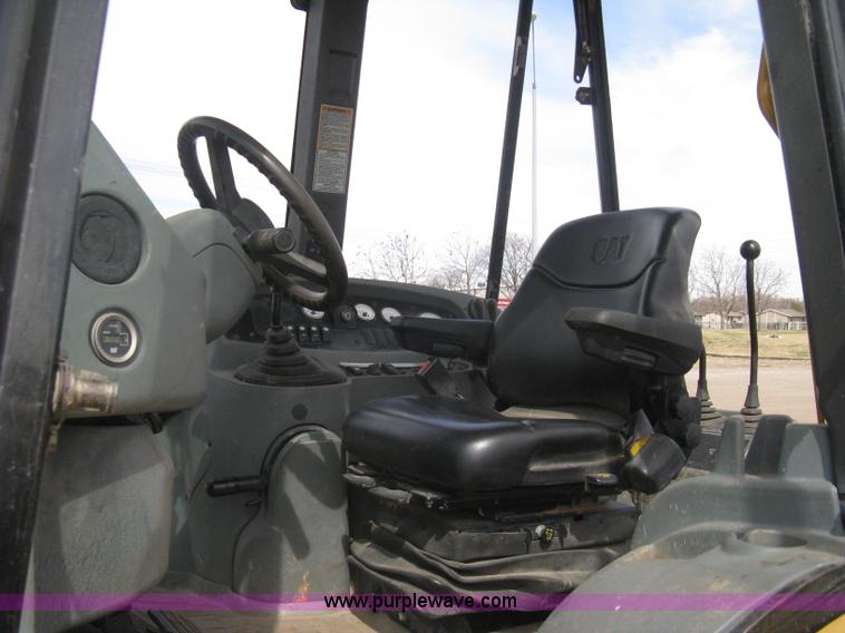 image for item I5552 2002 Caterpillar 416D backhoe