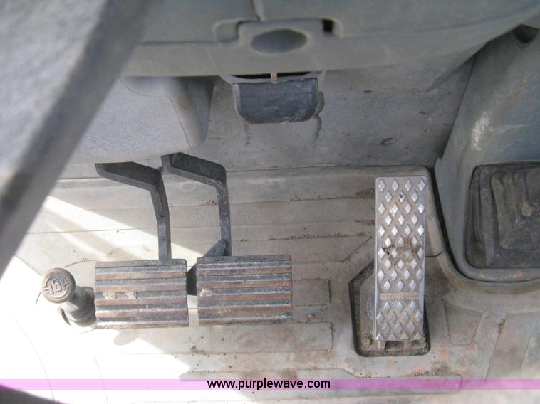 image for item I5552 2002 Caterpillar 416D backhoe