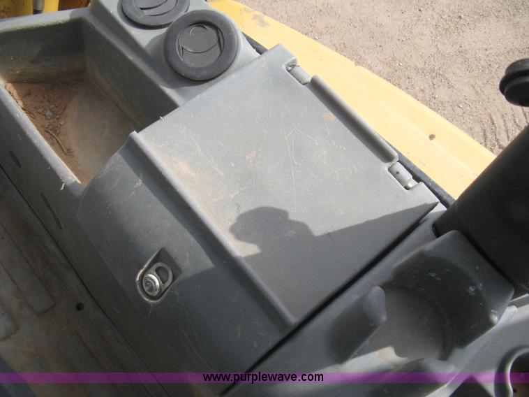 image for item I5552 2002 Caterpillar 416D backhoe