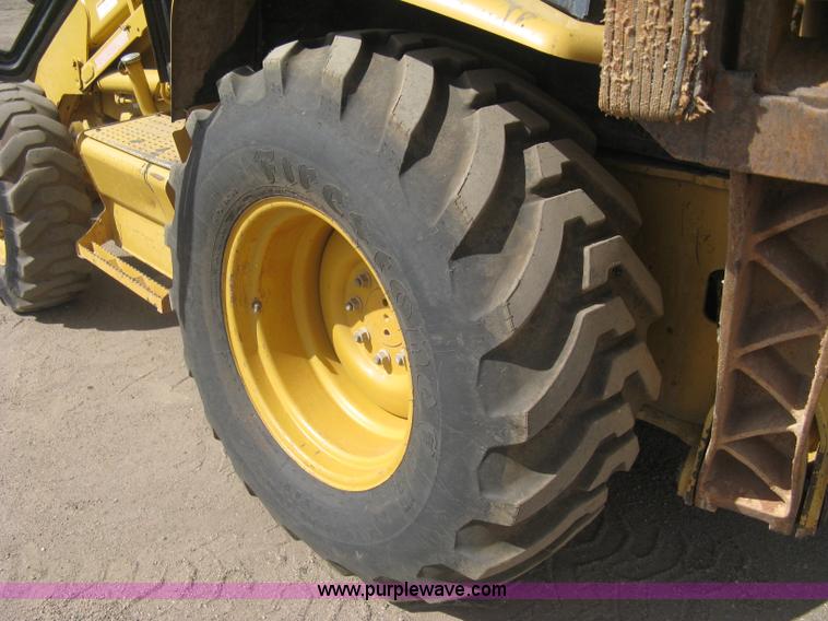 image for item I5552 2002 Caterpillar 416D backhoe