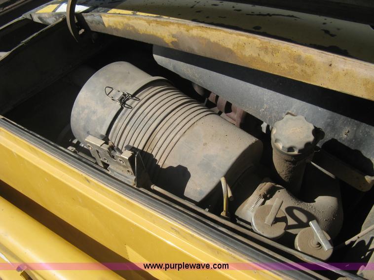 image for item I5552 2002 Caterpillar 416D backhoe