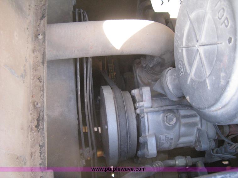 image for item I5552 2002 Caterpillar 416D backhoe