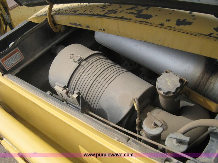 image for item I5554 1998 Caterpillar 416C backhoe