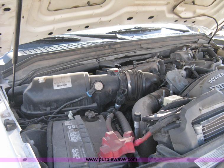 image for item I5555 2009 Ford F350 Super Duty XL Crew Cab flatbed truck