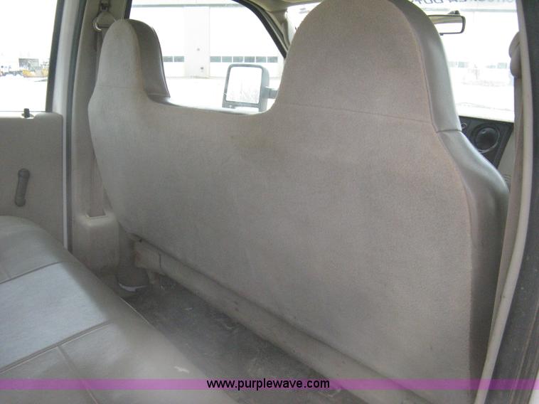 image for item I5556 2008 Ford F350 Super Duty XL Crew Cab pickup truck