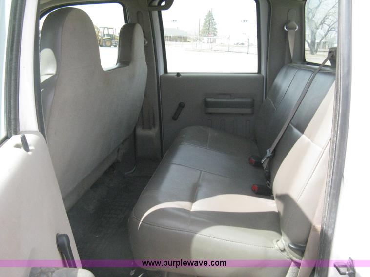image for item I5556 2008 Ford F350 Super Duty XL Crew Cab pickup truck