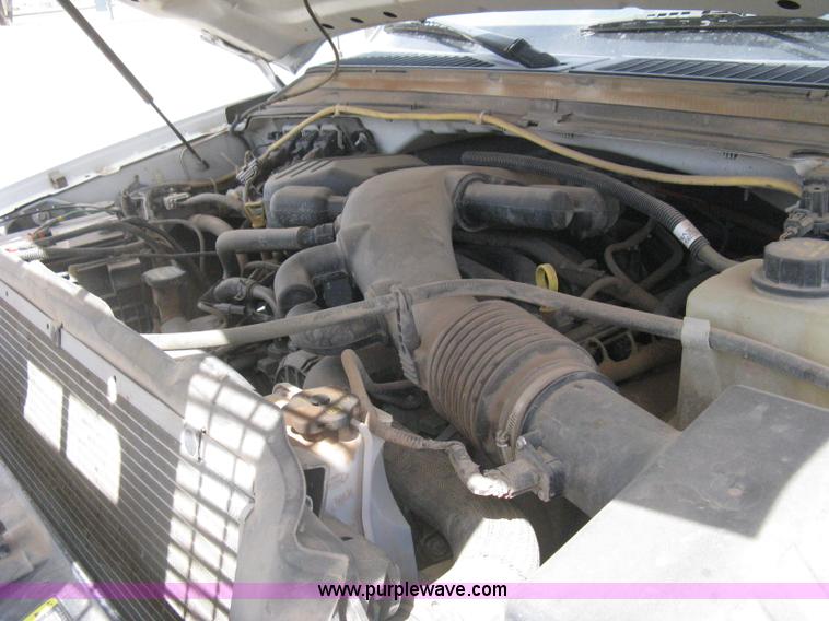 image for item I5556 2008 Ford F350 Super Duty XL Crew Cab pickup truck