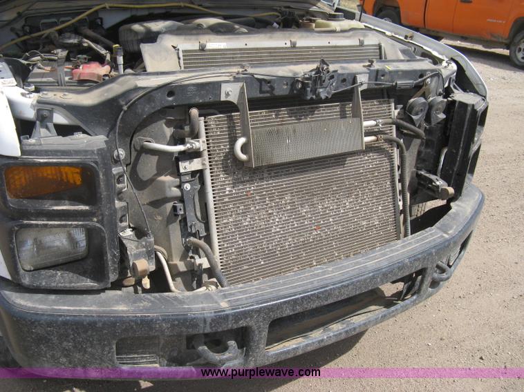 image for item I5556 2008 Ford F350 Super Duty XL Crew Cab pickup truck