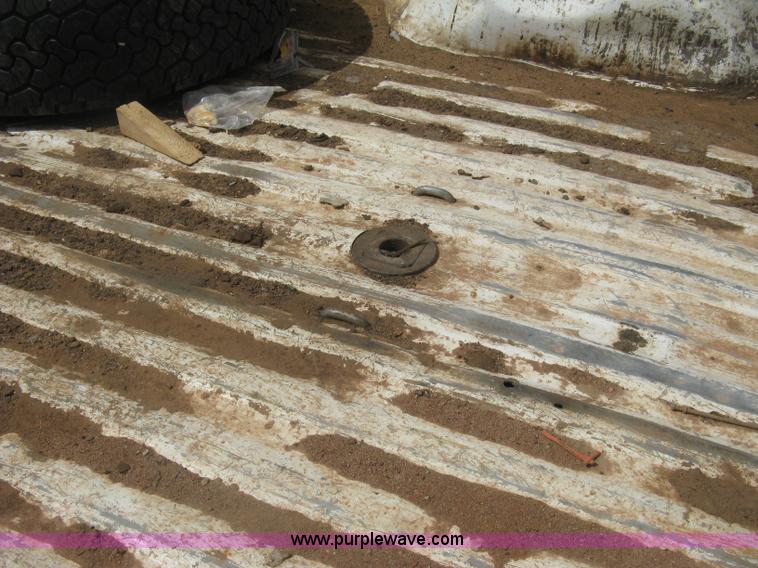 image for item I5556 2008 Ford F350 Super Duty XL Crew Cab pickup truck