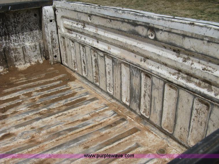 image for item I5556 2008 Ford F350 Super Duty XL Crew Cab pickup truck