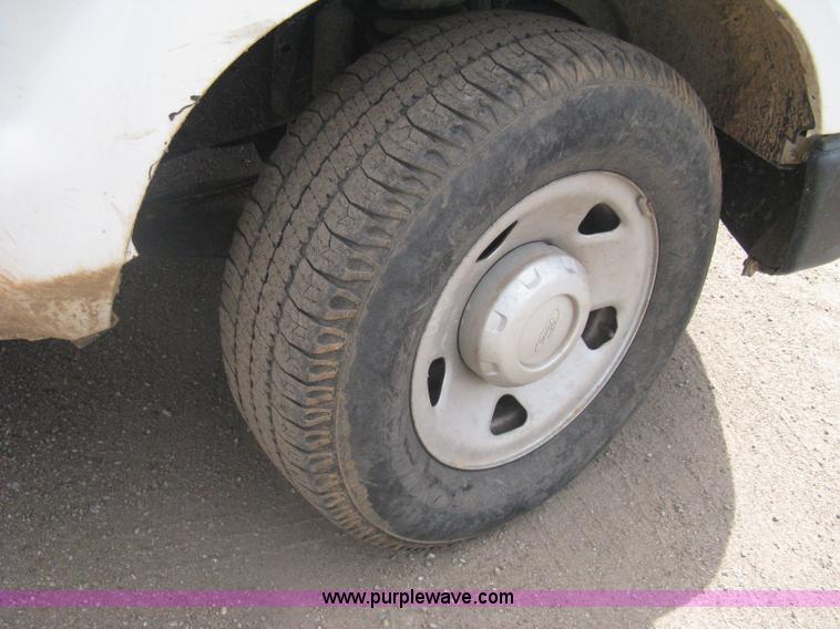 image for item I5556 2008 Ford F350 Super Duty XL Crew Cab pickup truck