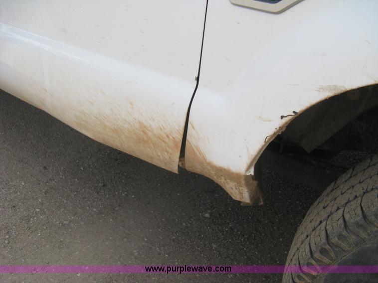 image for item I5556 2008 Ford F350 Super Duty XL Crew Cab pickup truck