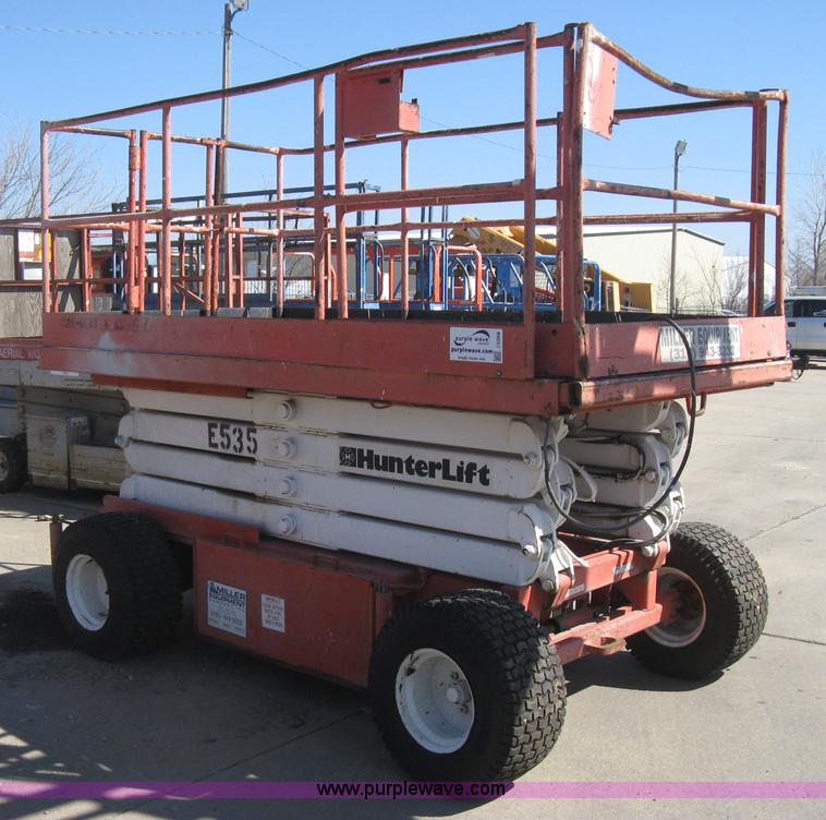 Hunter Lift 2560 electric scissor lift in Wichita, KS Item I5568 sold