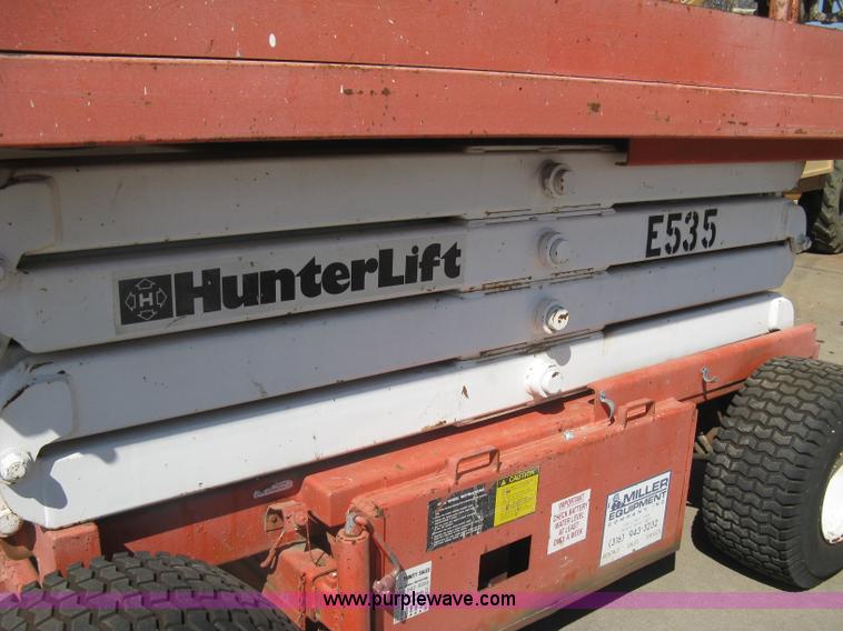 image for item I5568 Hunter Lift 2560 electric scissor lift