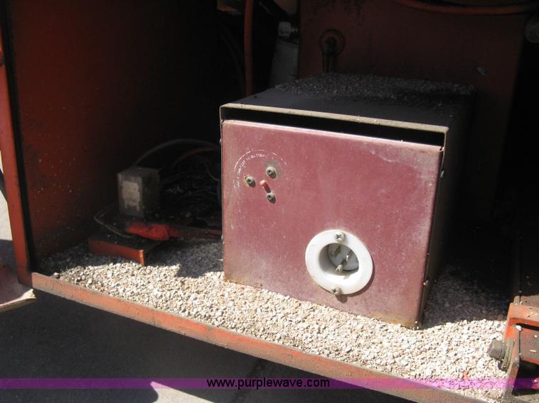 image for item I5568 Hunter Lift 2560 electric scissor lift