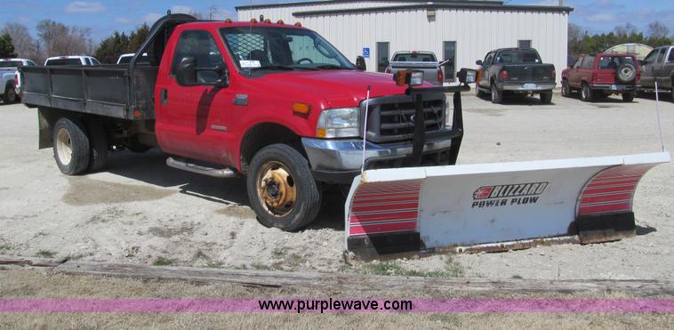 image for item I7130 2004 Ford F550 dump bed truck