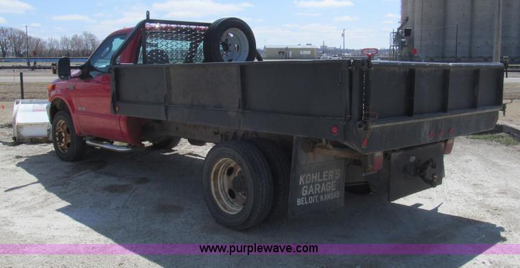 image for item I7130 2004 Ford F550 dump bed truck