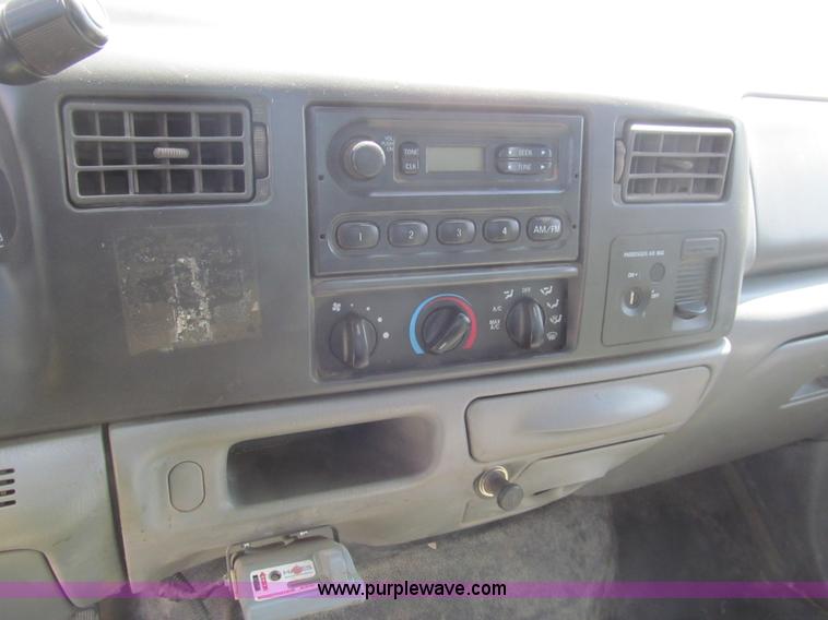 image for item I7130 2004 Ford F550 dump bed truck