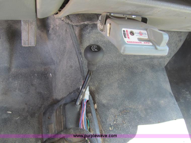 image for item I7130 2004 Ford F550 dump bed truck