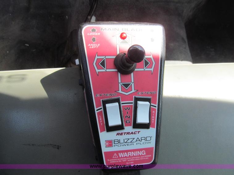 image for item I7130 2004 Ford F550 dump bed truck