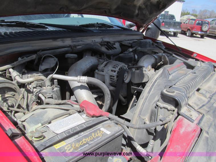 image for item I7130 2004 Ford F550 dump bed truck